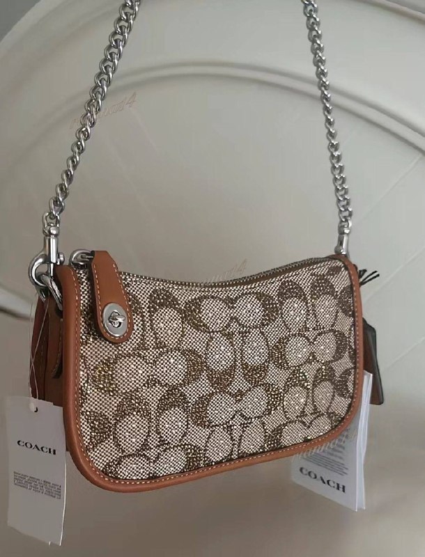 Coach Crystal Signature Jacquard bag · Photo 3