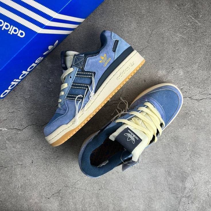 Schuhe Adidas Forum 18 · Foto 3