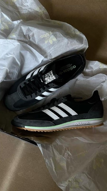 Adidas SL 72 · Photo 3