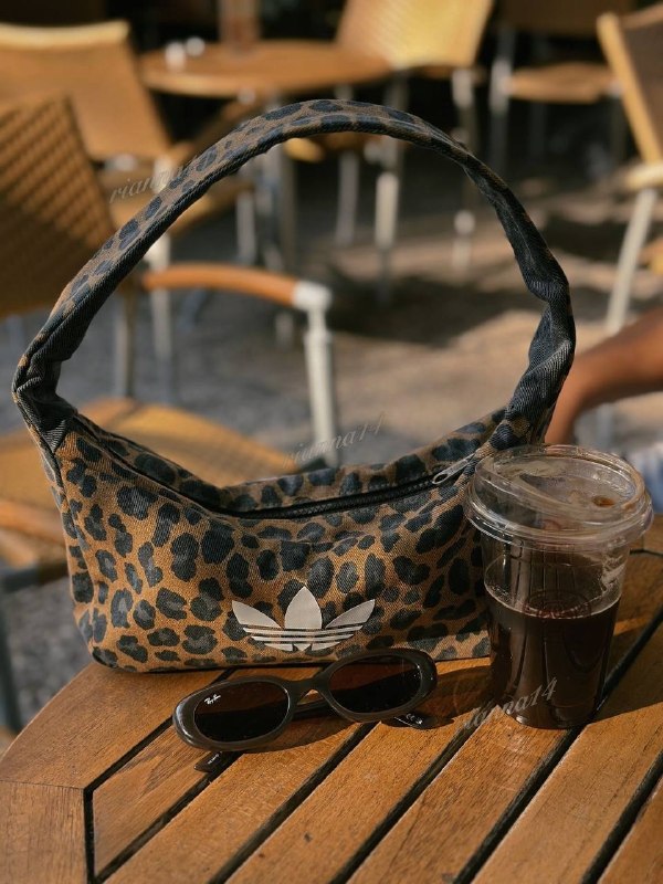Adidas black tote bag · Photo 3