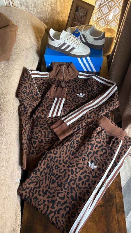 Adidas Chándal tracksuit · 4. fotó