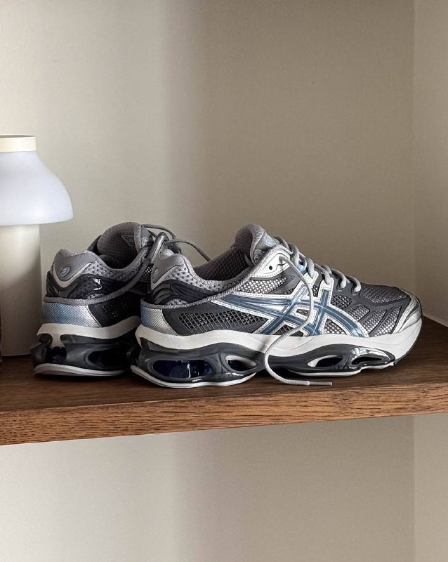 ASICS Gel-Kinetic · Photo 2