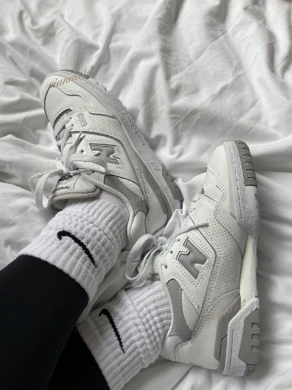 New Balance 550 · Photo 3