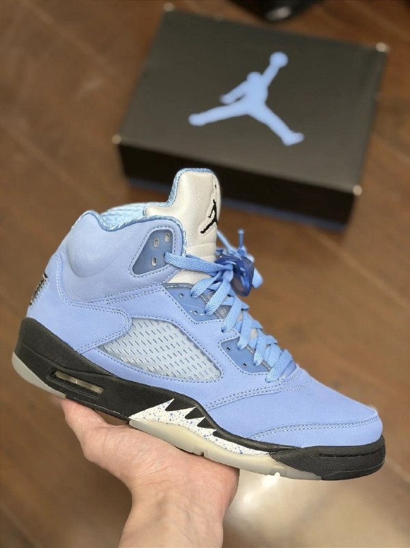 Nike Jordan 5 cipők · 2. fotó