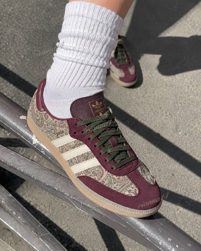 Adidas Samba Maroon · Photo 2