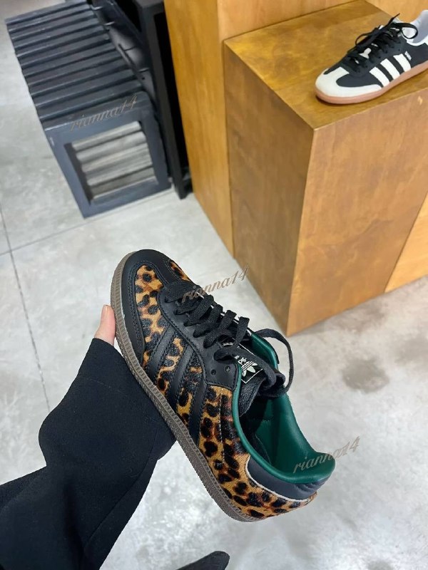 Adidas Samba Leopard · Photo 5