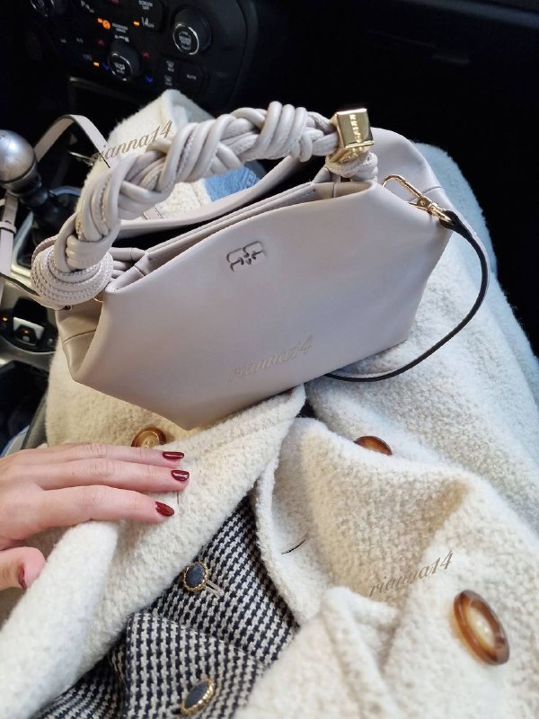 Ganni shoulder bag · Photo 3
